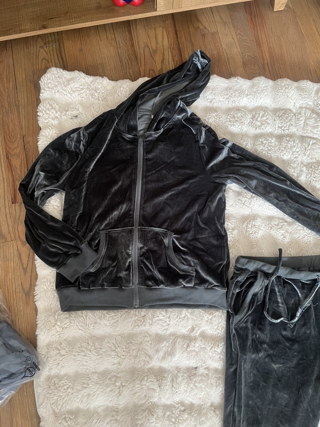 Women's Velour Tracksuit Set - photo 4