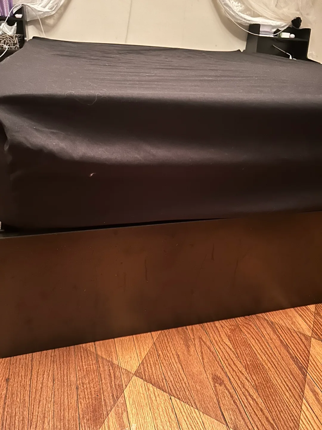 Queen Platform Bed Frame with Three Drawers - Black image indicator(7)