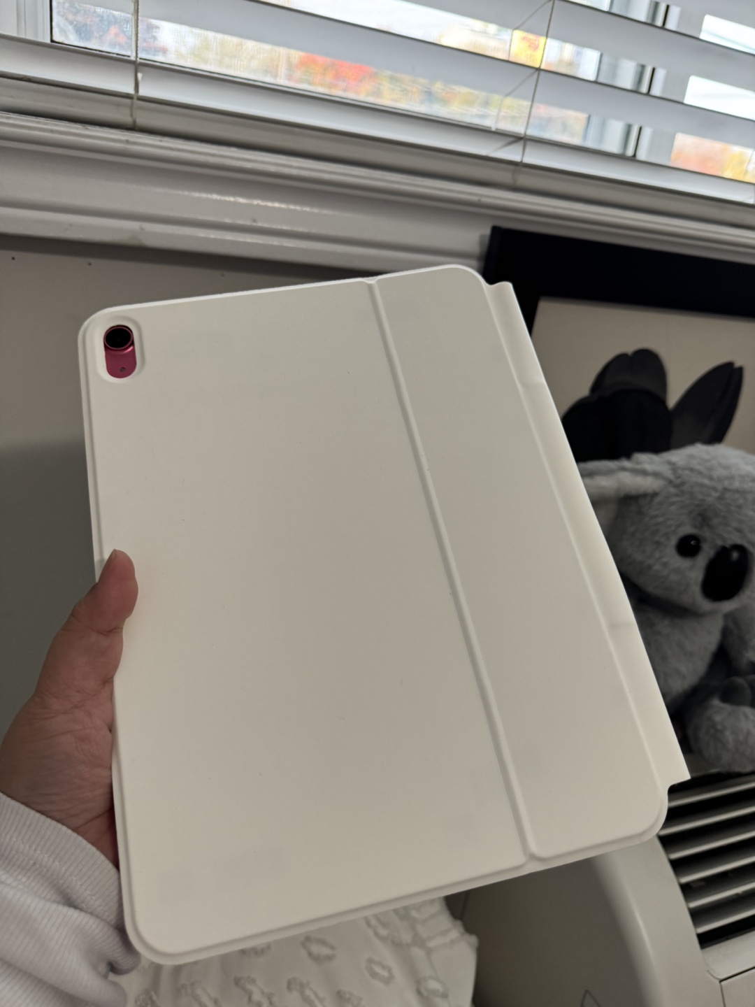 iPad 10th Generation Pink with Keyboard and Case - photo 3