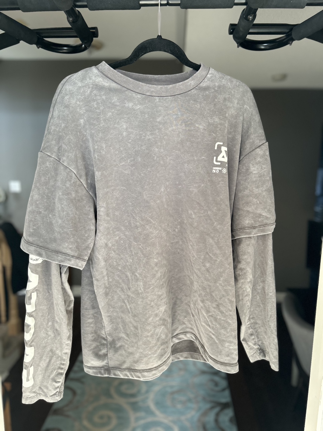 Grey acid wash long sleeve T