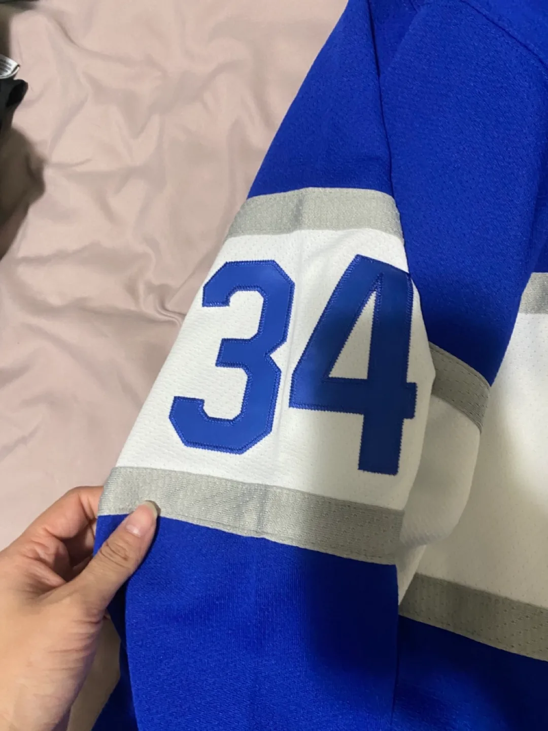 Toronto Maple Leafs Austin Matthews #34 Jersey image indicator(5)
