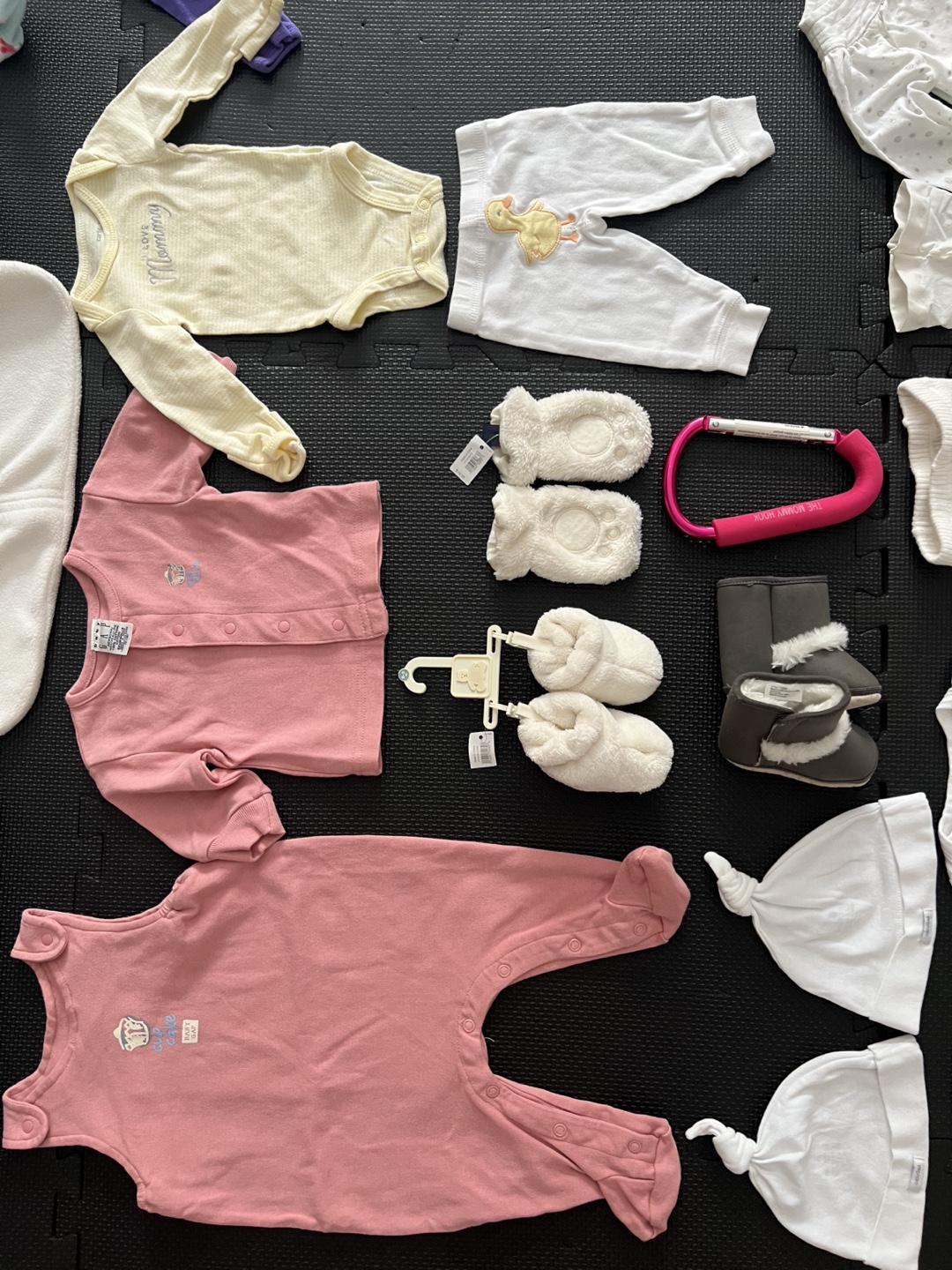 Baby Girl’s Clothing-Size Newborn to 3 Months-$45 - photo 4