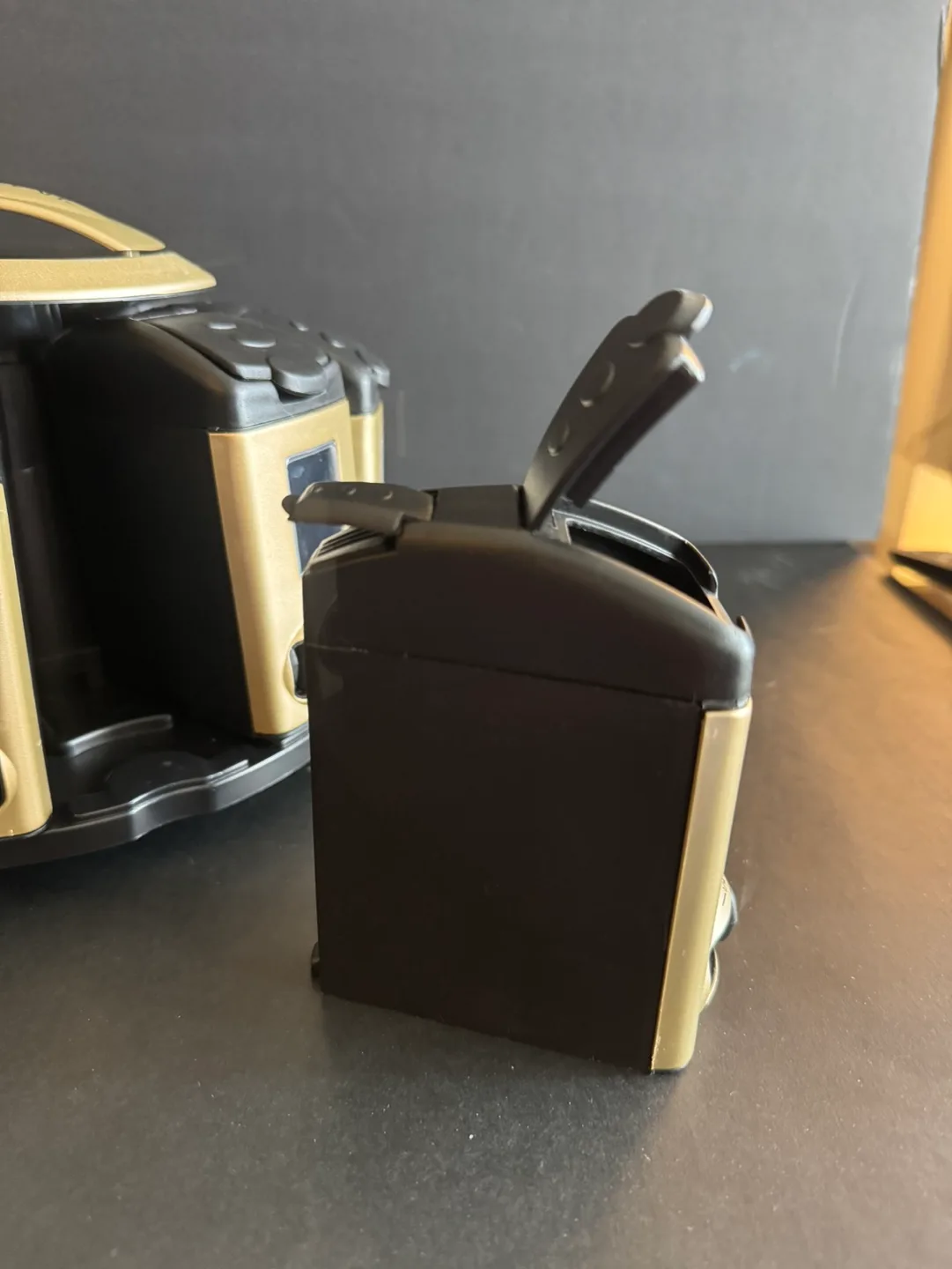 KitchenArt 12-Jar Rotating Spice Rack Organizer image indicator(4)