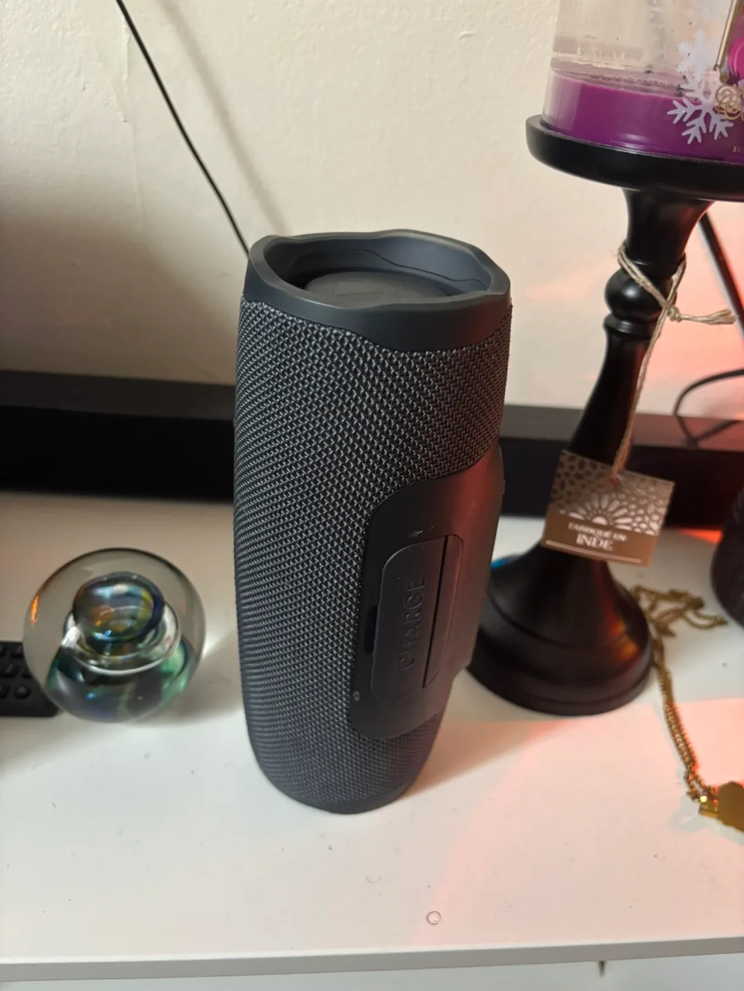 JBL charge 2 EssentialPortable Bluetooth Speaker - dark green image indicator(3)