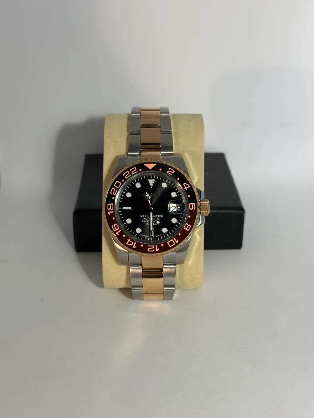 Men's Seiko RootBeer Mod Automatic Watch image indicator(2)