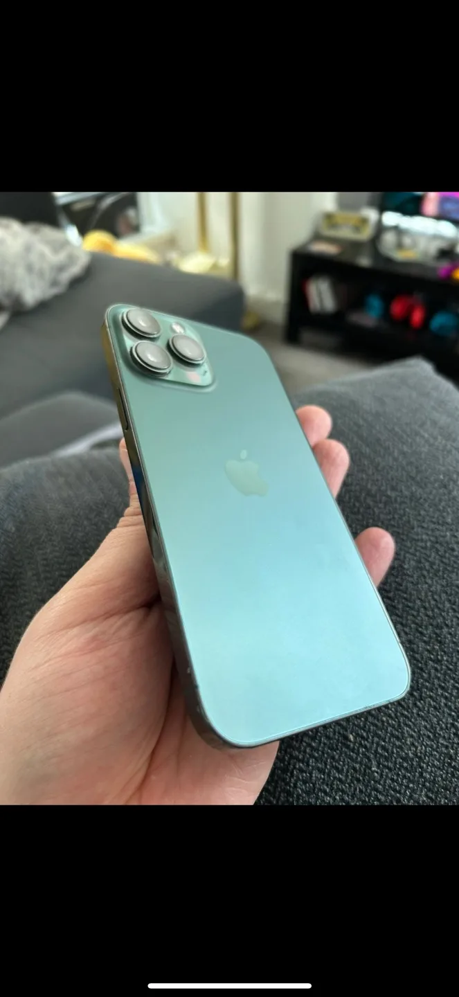 iPhone 13 Pro Max - Alpine Green - Excellent Condition 128GB image indicator(3)