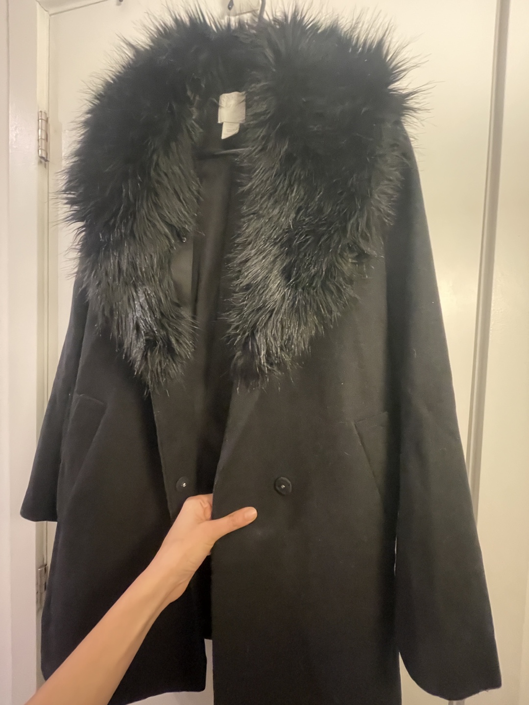 Move out sell- Zara Black Faux Fur Collar Coat - Size M - photo 4