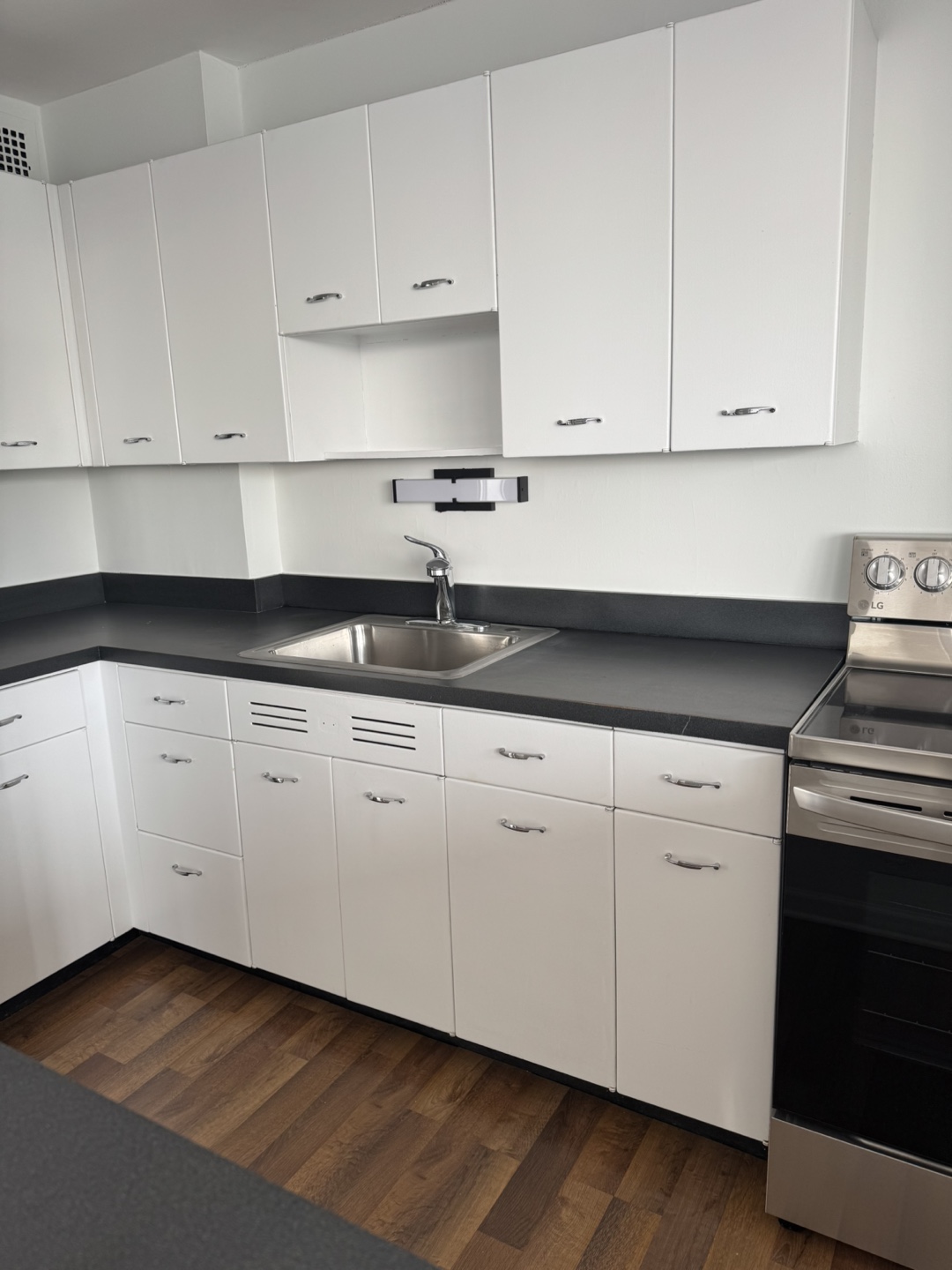 White metal  Kitchen Cabinets