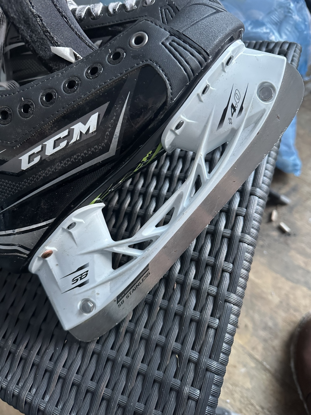 CCM Ribcor 40 Ice Skates - Size 4.5 - photo 4