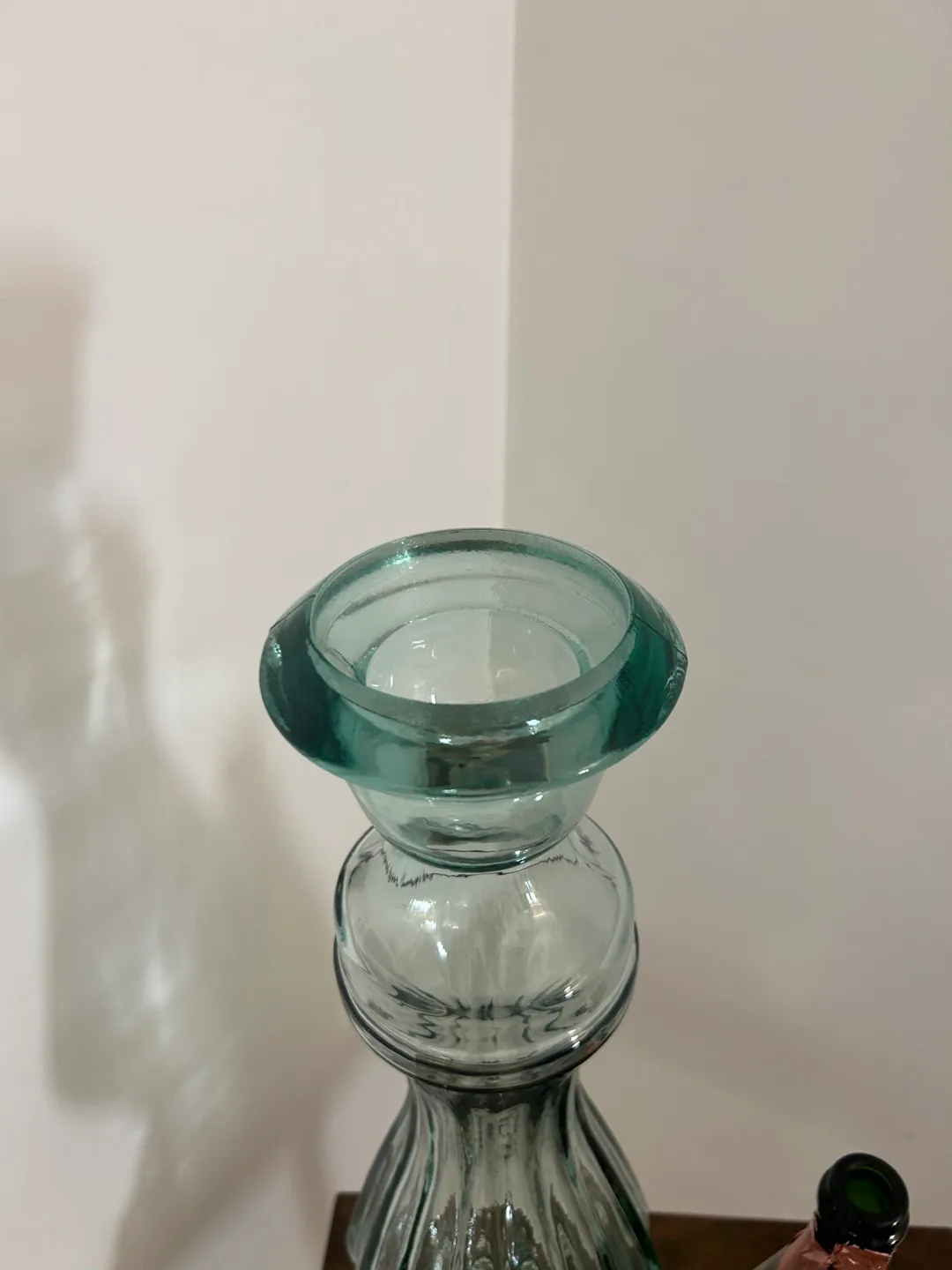 Oversized Glass Candle Holder image indicator(3)