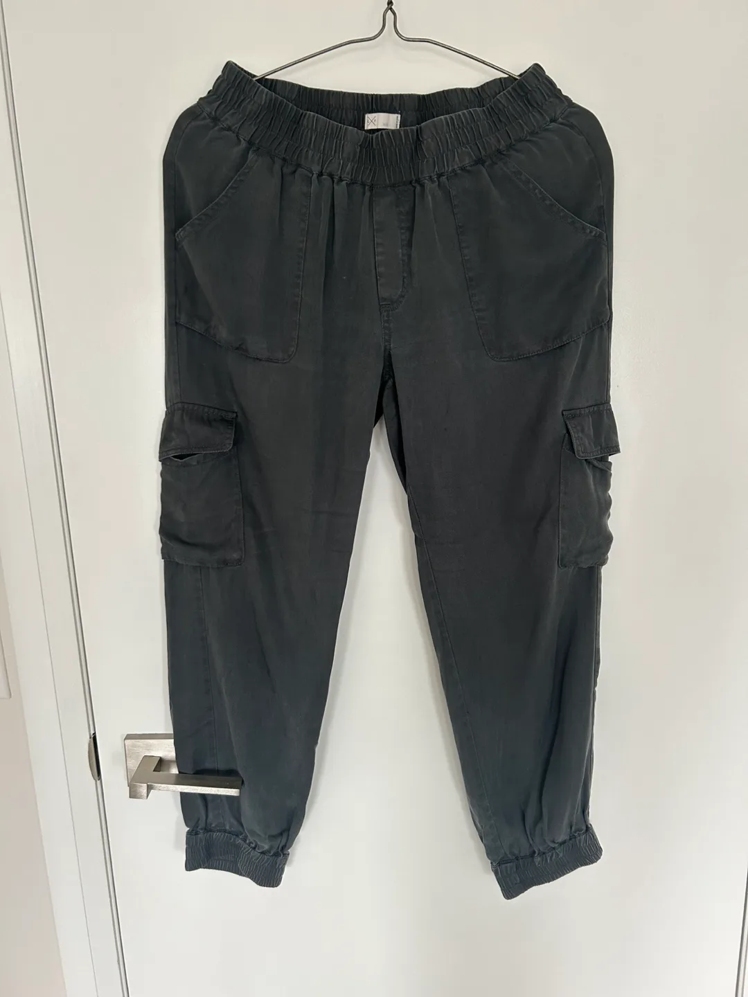 Aritzia Bundle (8pcs) image indicator(8)