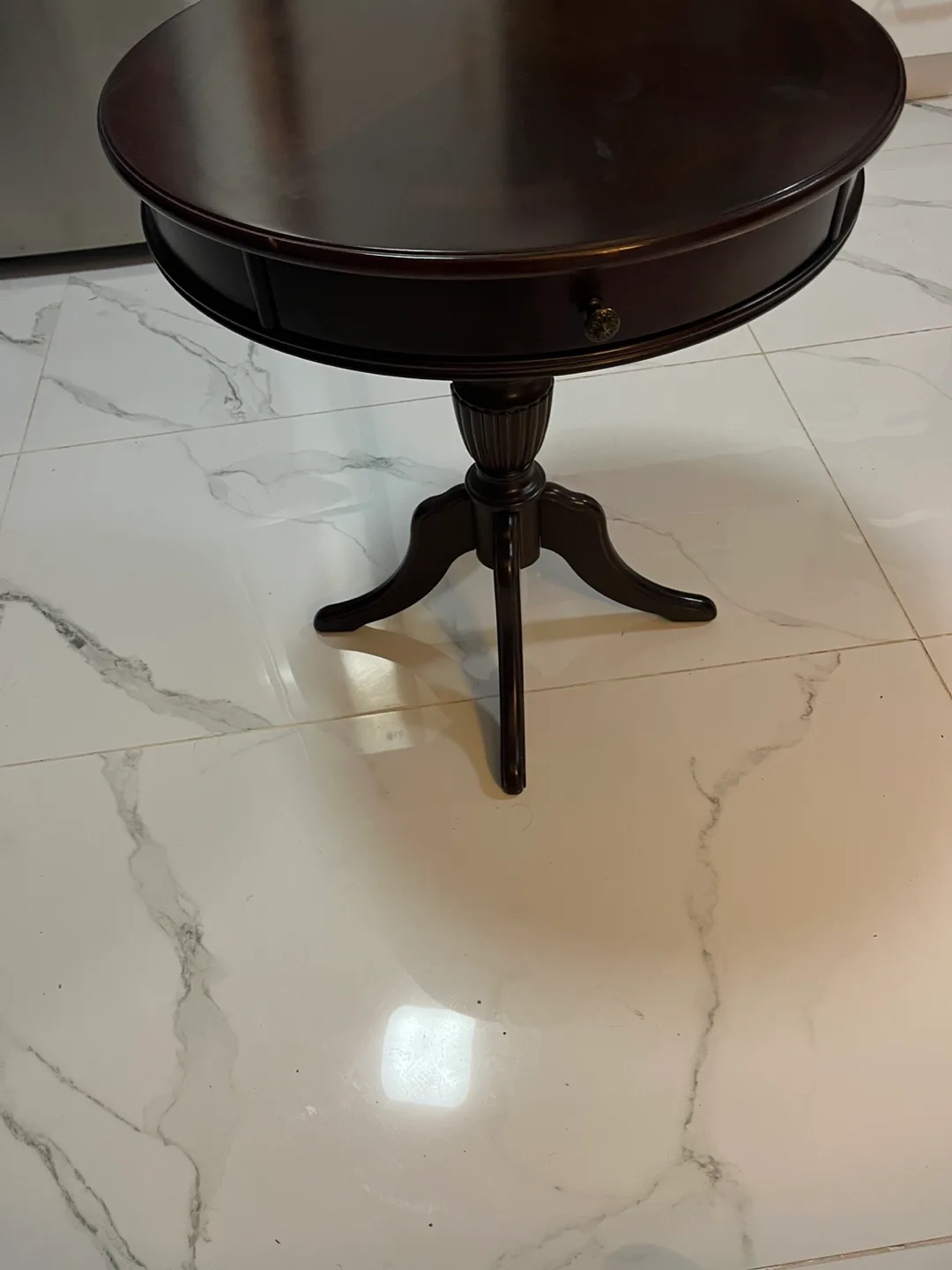 Round end table image indicator(4)