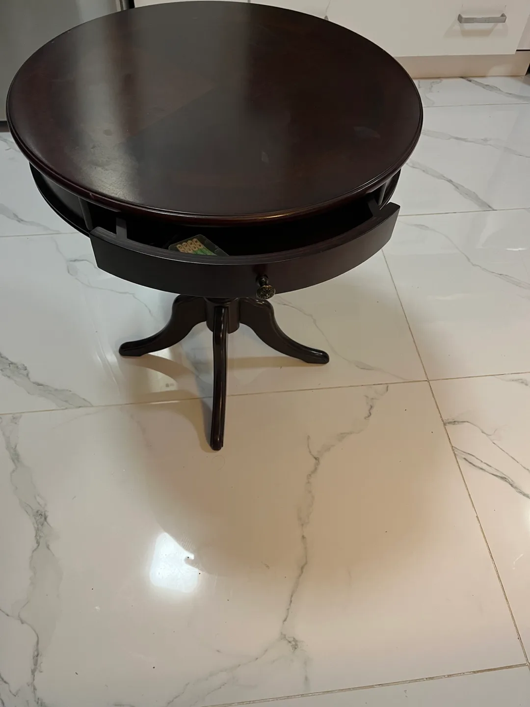 Round end table image indicator(6)