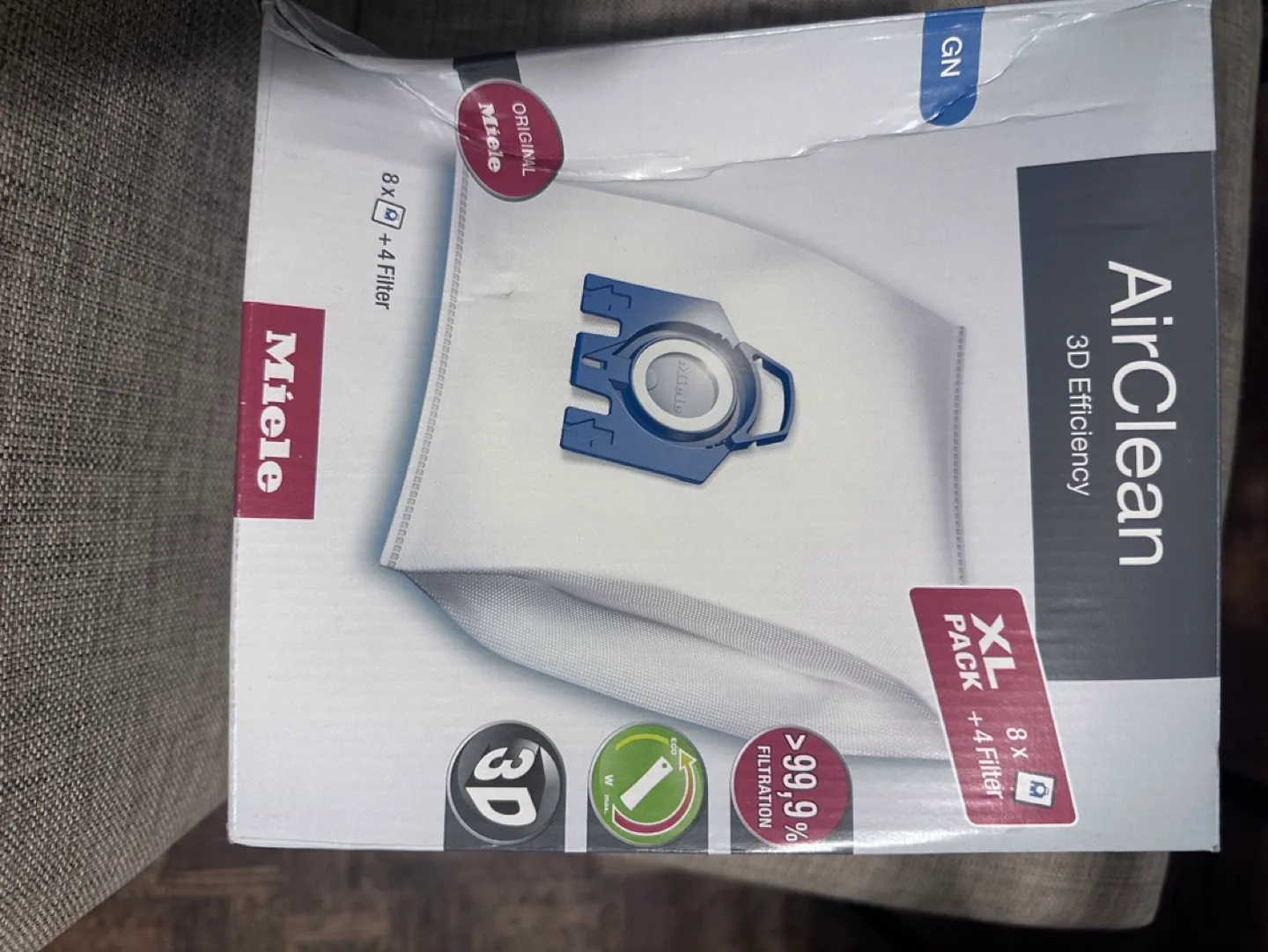 Miele GN  Vacuum Cleaner Bags - 8 bags + 4 filters thumbnail