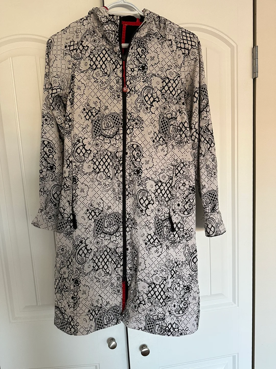 Lululemon Scuba Hoodie Jacket thumbnail