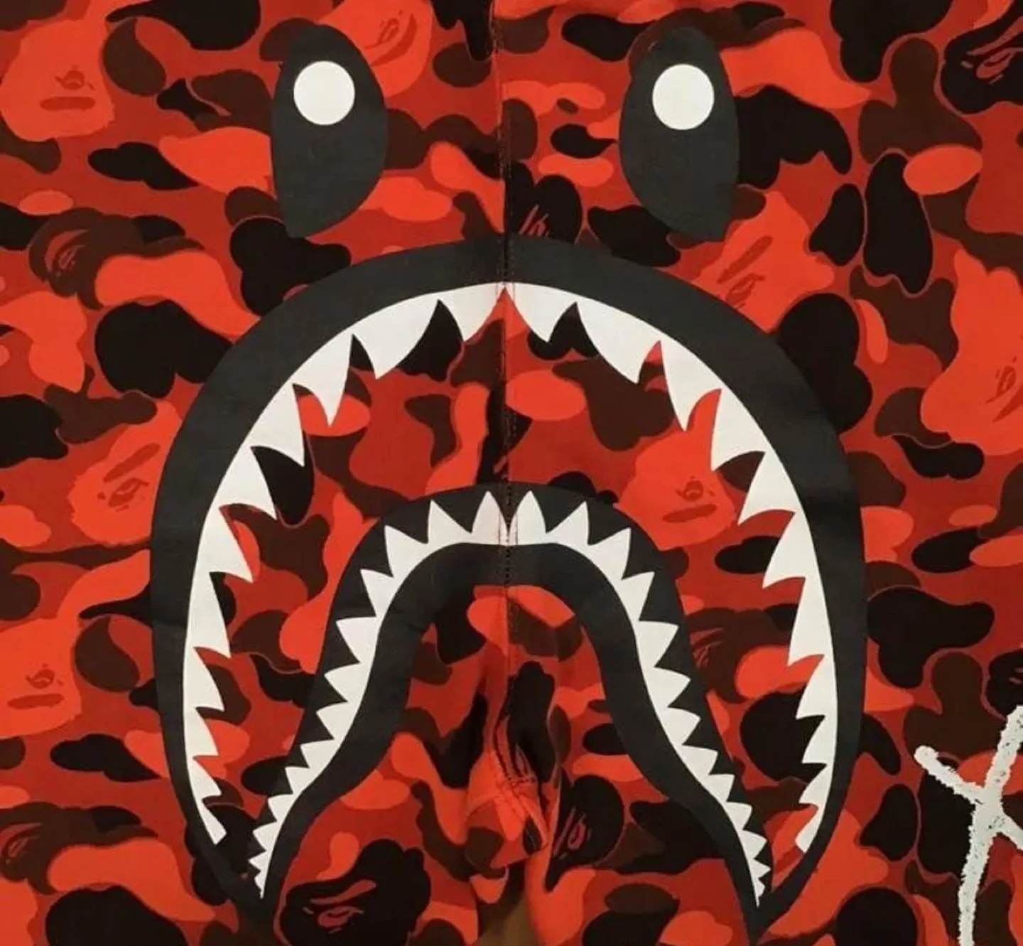 A Bathing Ape x XO Red Camo Sweatpants image indicator(3)
