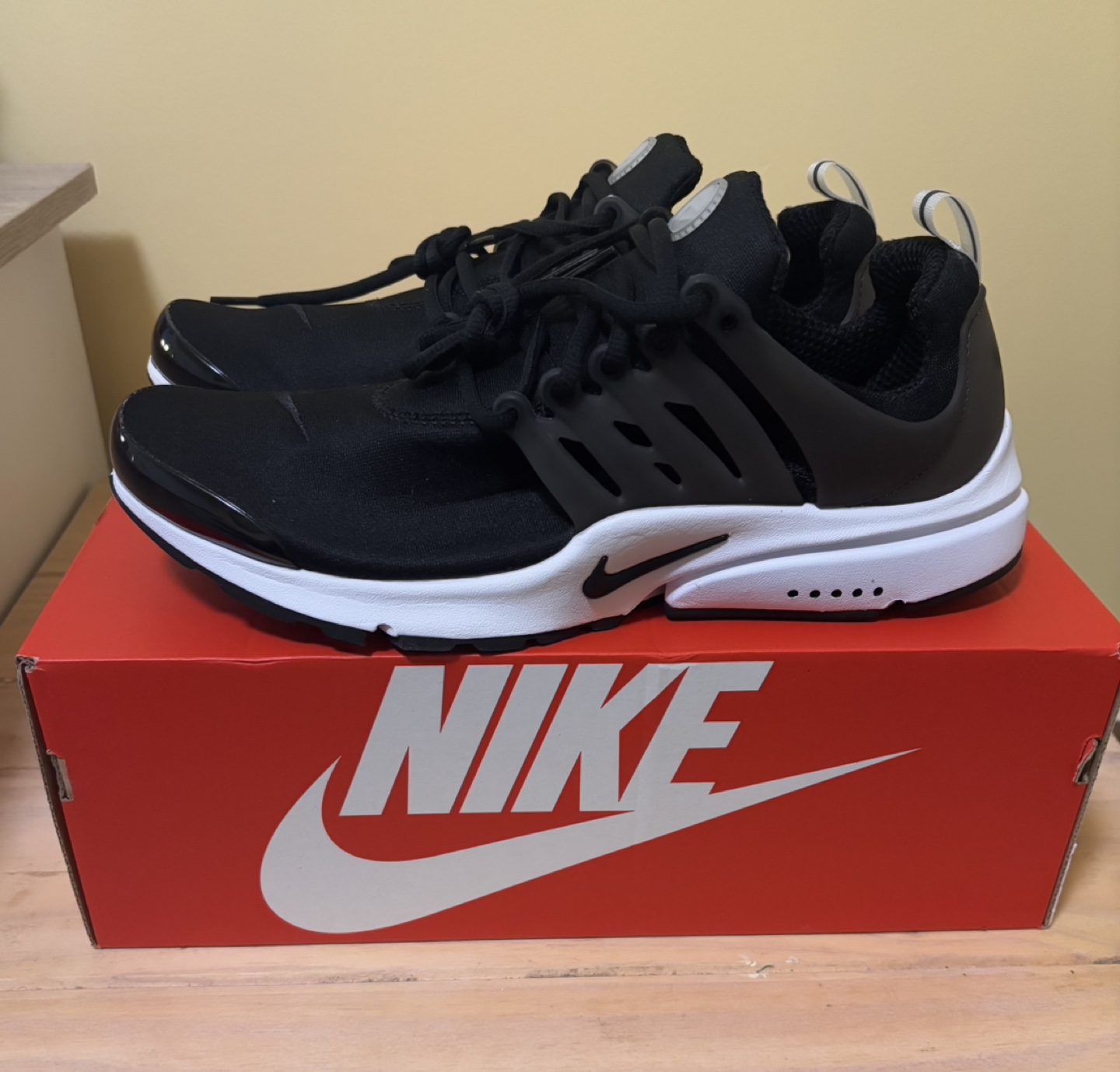 Nike Air Presto Black/White Mens US Size 11 - photo 5