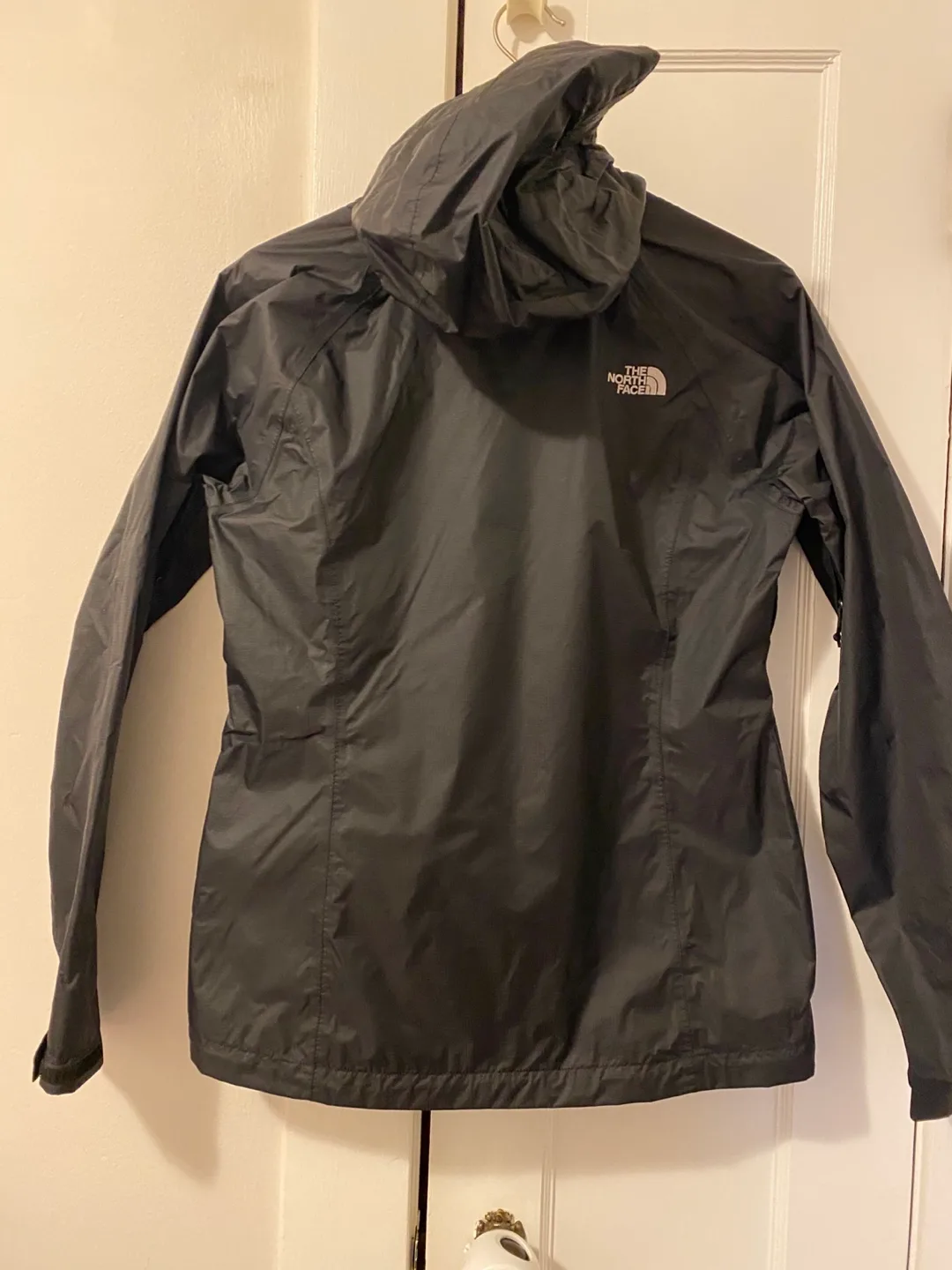 North Face Women’s Waterproof Jacket - M image indicator(3)