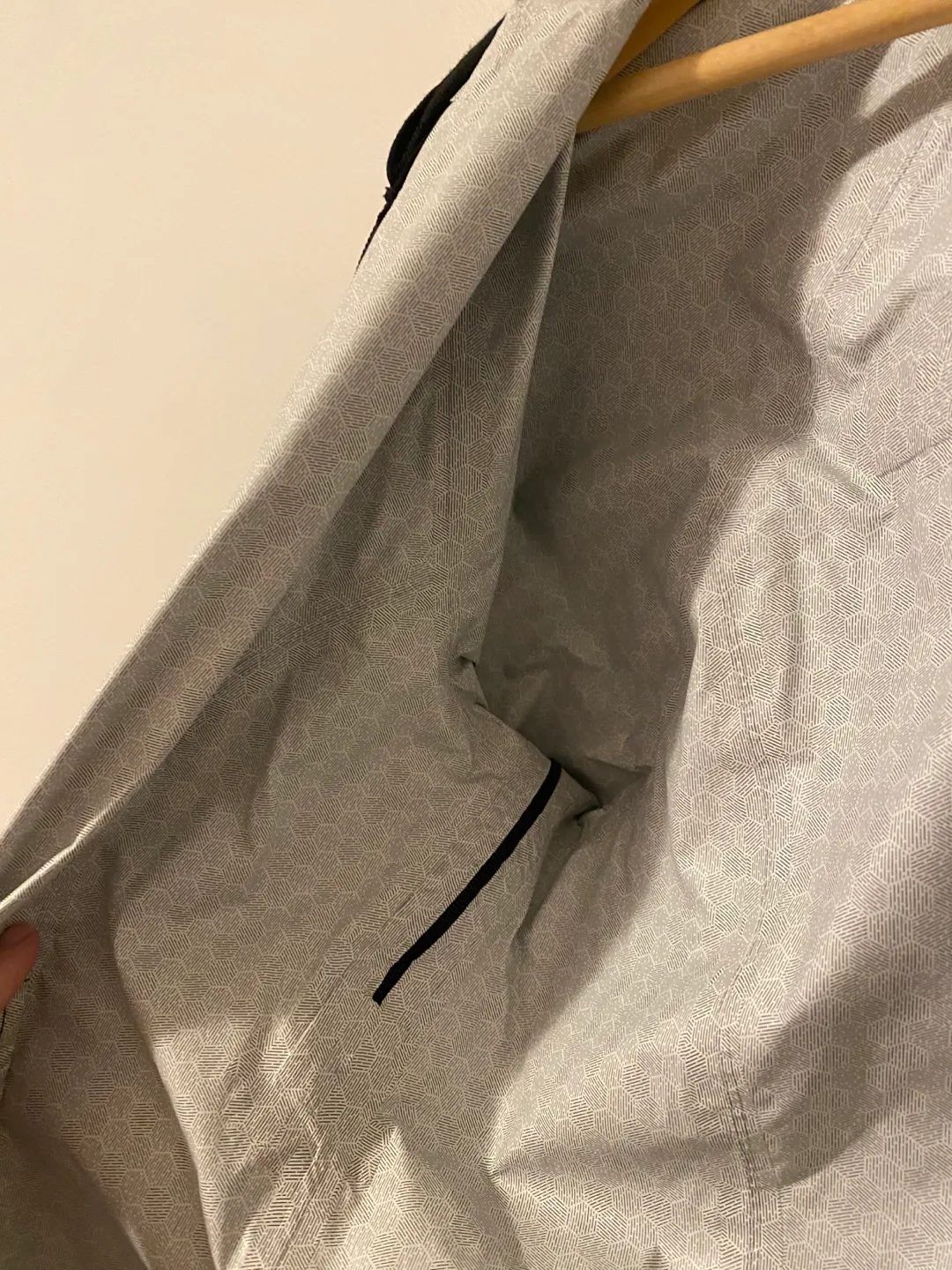 North Face Women’s Waterproof Jacket - M image indicator(6)