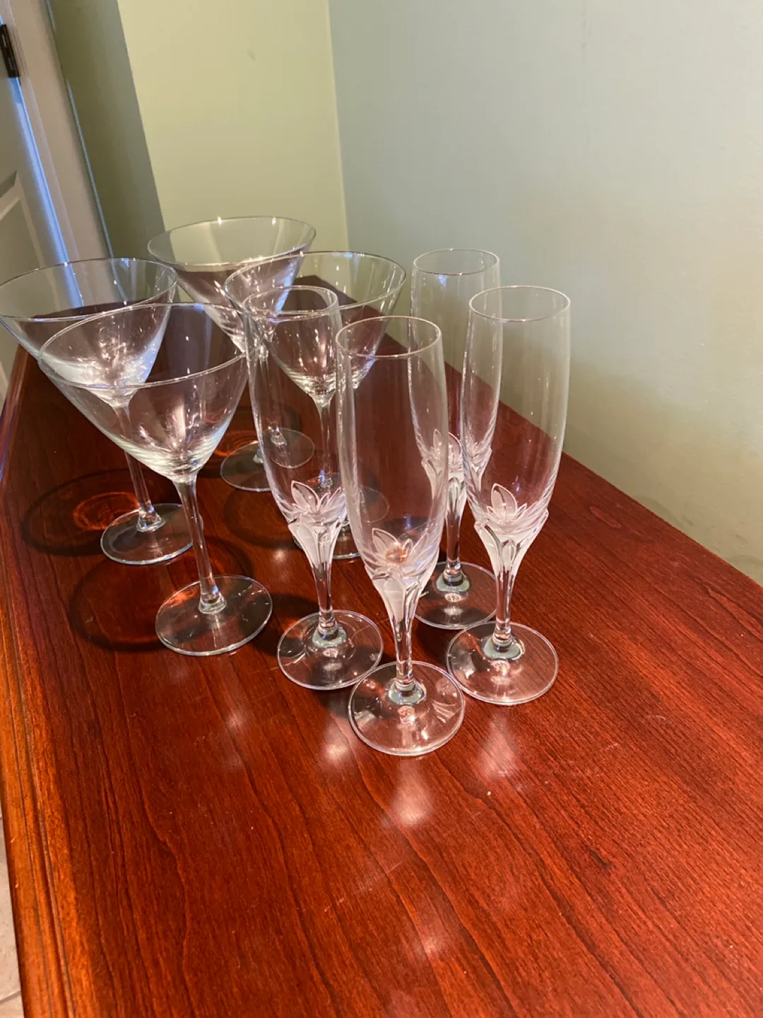 Set of Martini Glasses and Champagne Flutes image indicator(2)