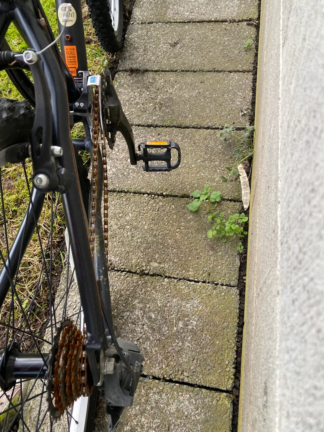 MEC Ace Kids Mountain Bike (orange) image indicator(3)