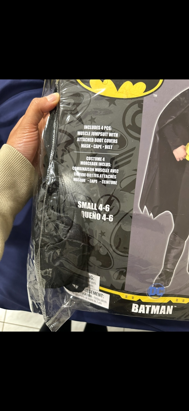 Batman Costume - Size Small (4-6) - photo 2