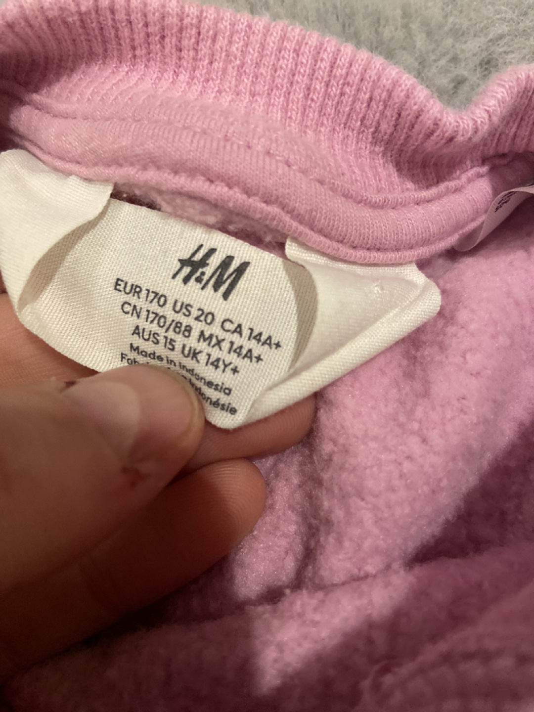 H&M x Hello Kitty Pink Sweatshirt Size 14+ - photo 2