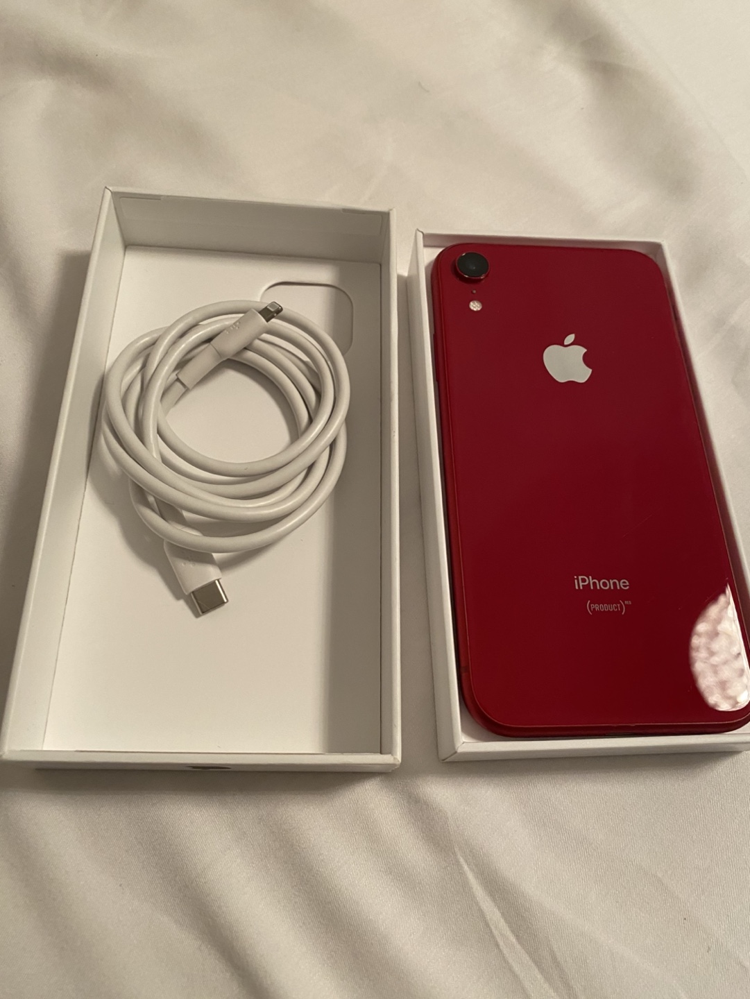Iphone 11 - mint condition!