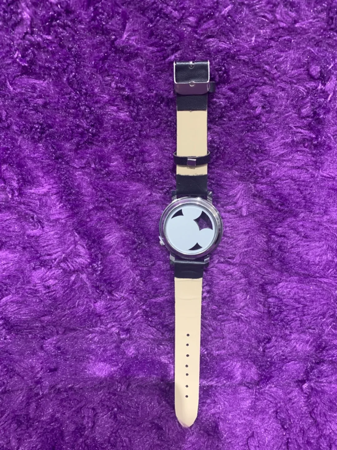 Women's Mickey Mouse Cutout Watch image indicator(3)