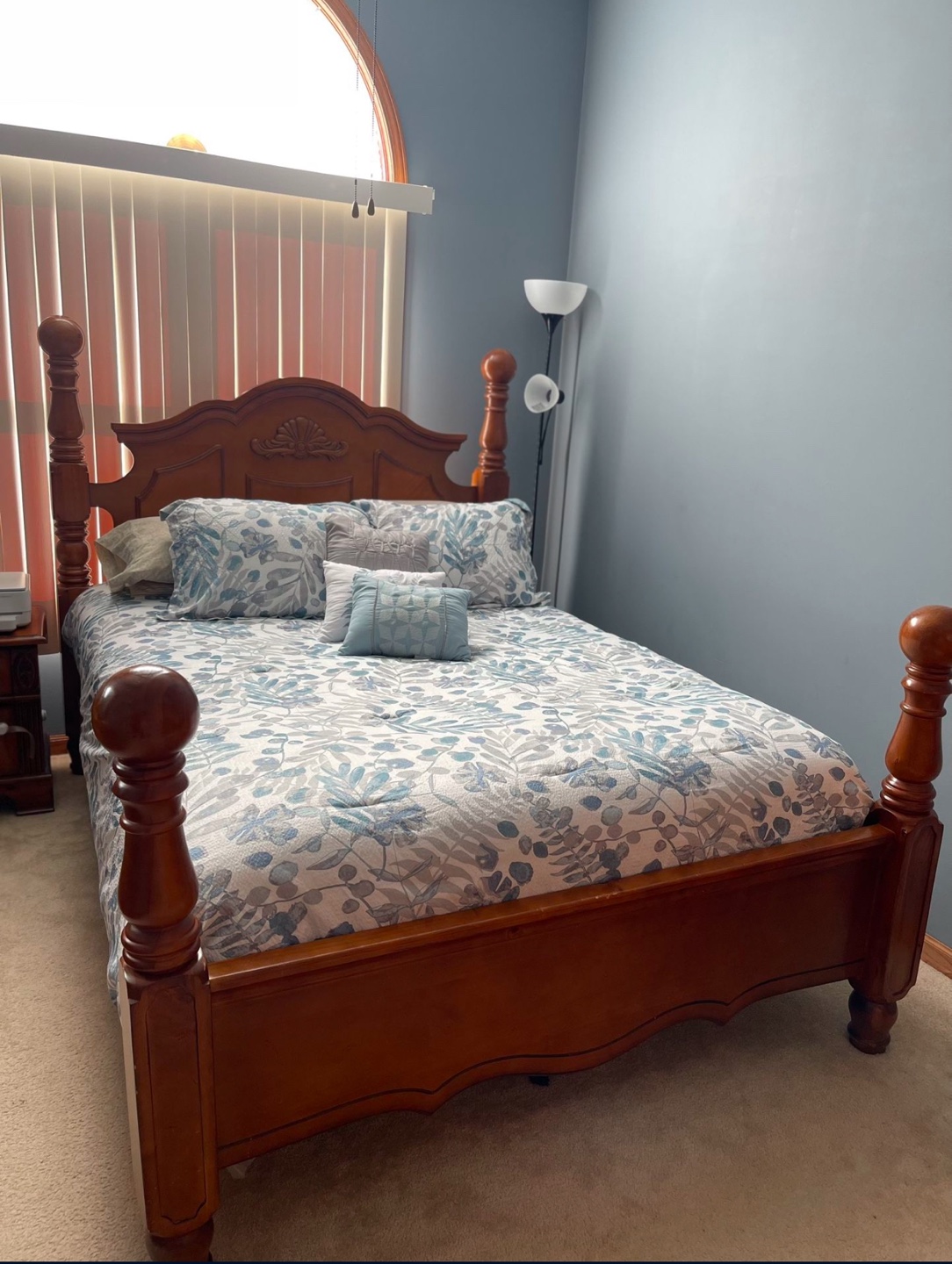 Wooden Bedroom Set - Queen