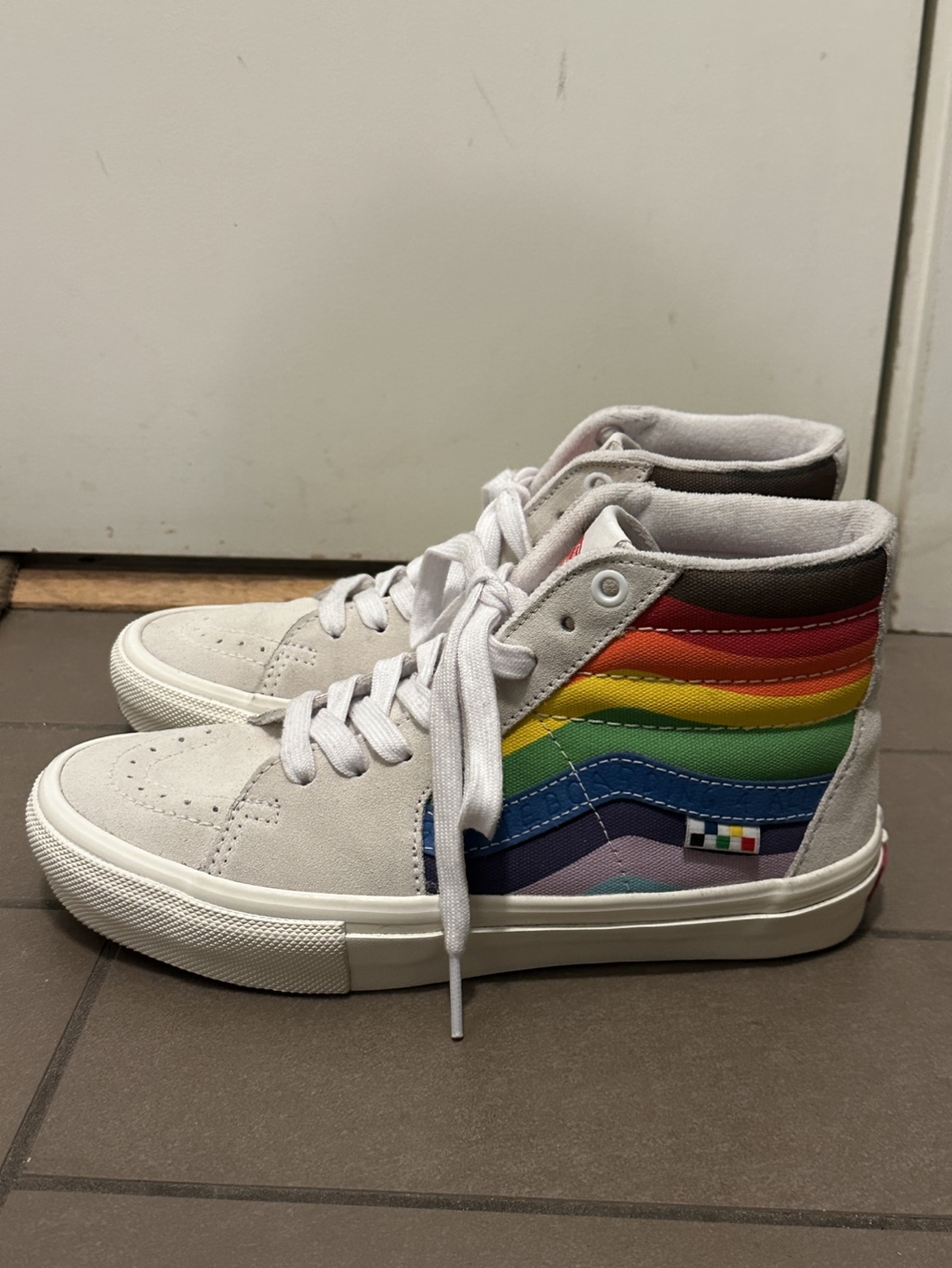 Vans Sk8-Hi Rainbow Pride - Men's 5.5