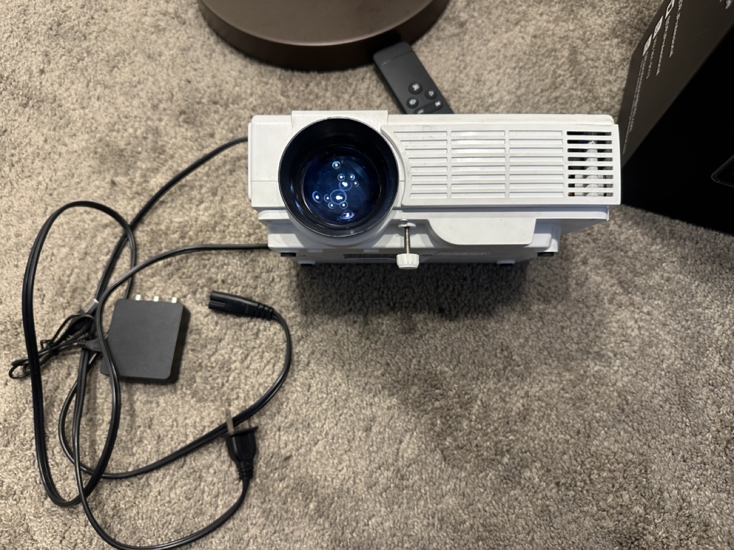 DR J Professional Mini Projector - photo 2