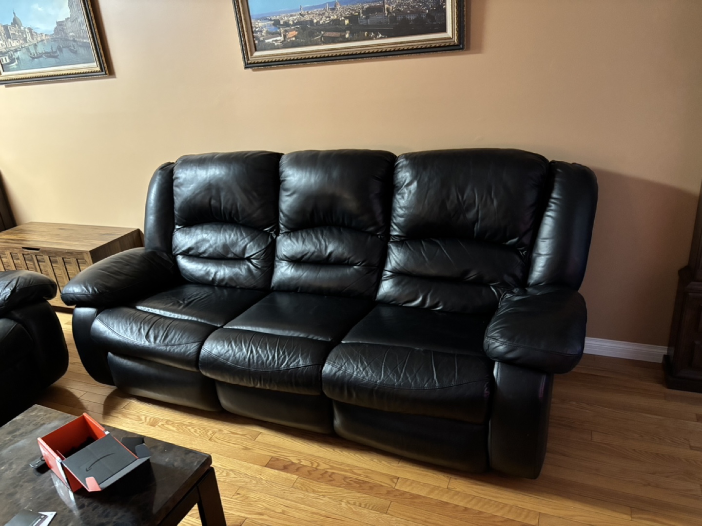 Black/Dark Brown Leather Reclining Couches - photo 4
