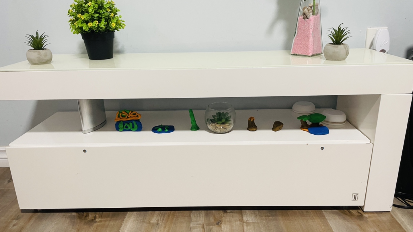 White Modern TV Stand