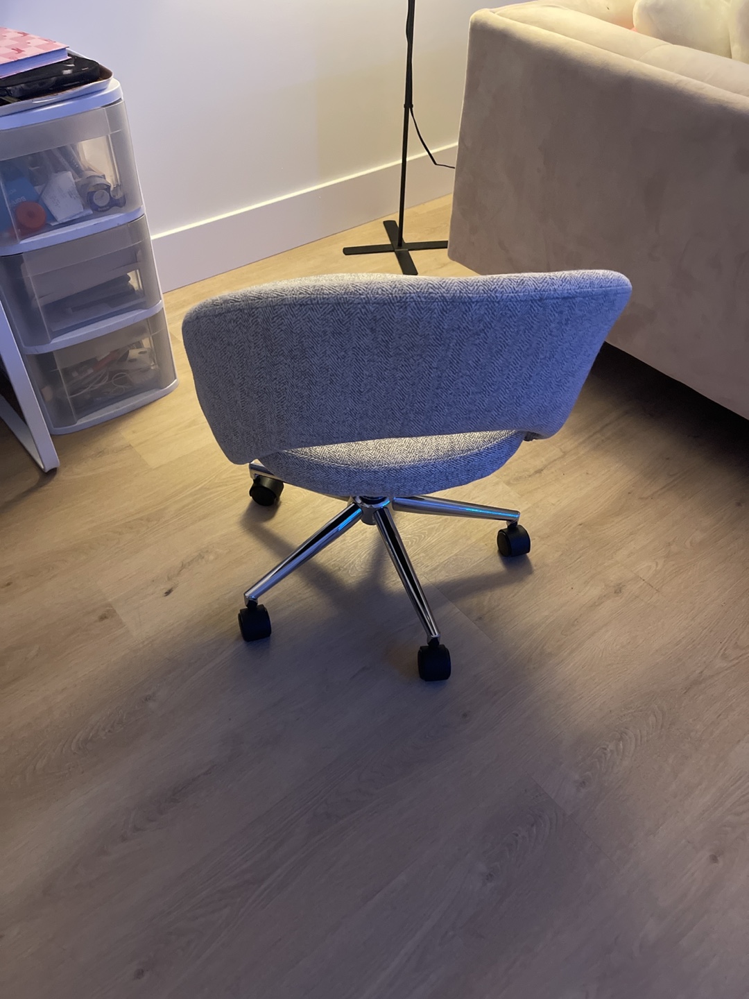 Grey Swivel Office Chair - photo 2