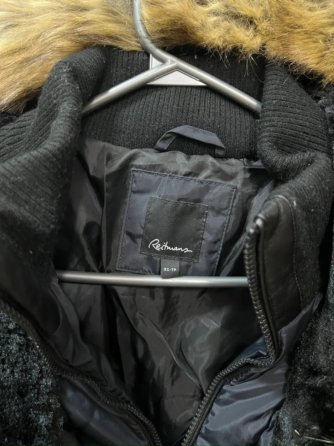 Reitman’s puffer winter jacket image indicator(2)