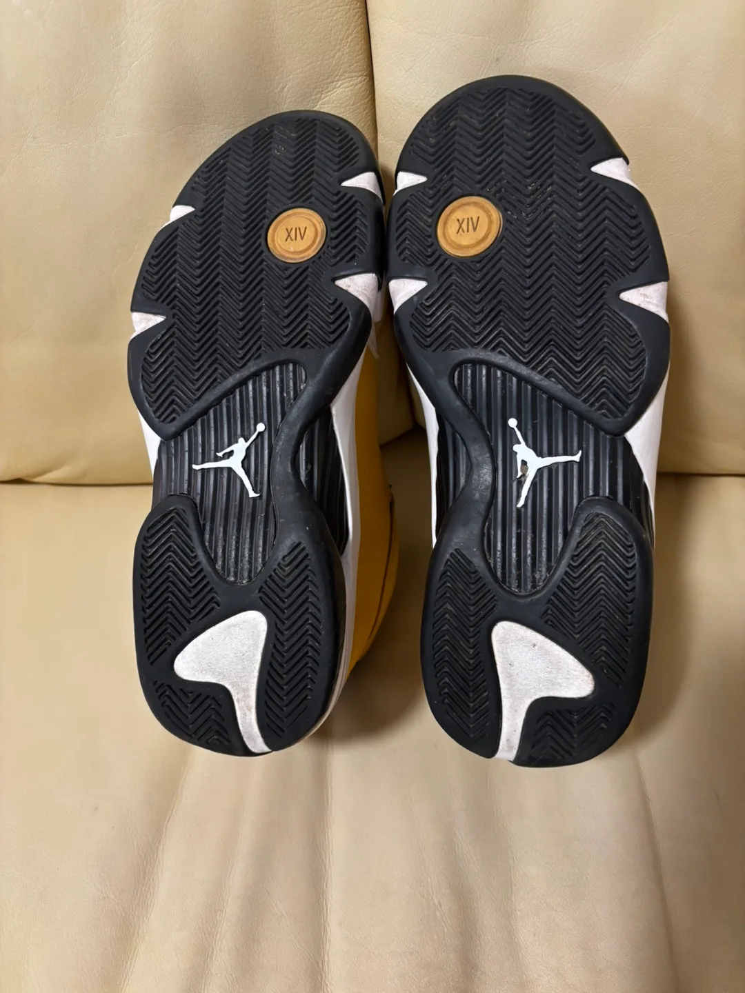 Air Jordan 14 Light Ginger (2022) image indicator(6)