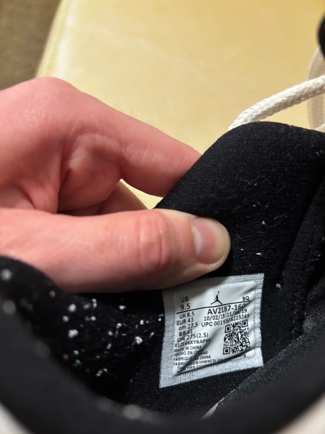 Air Jordan 11 Retro Low Concord Bred (2020) image indicator(6)