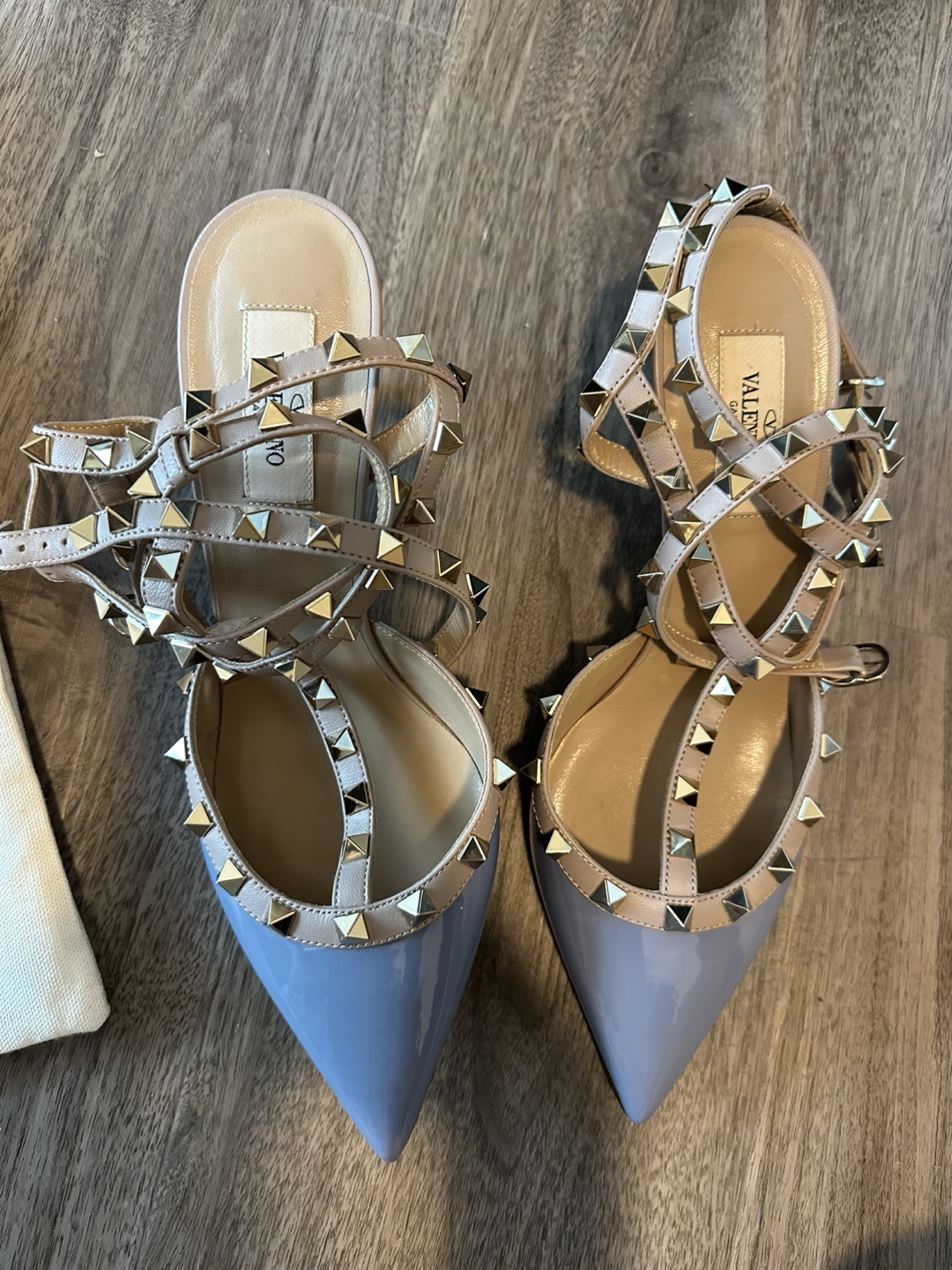 Valentino Garavani Rockstud Point-Toe Pumps - photo 5