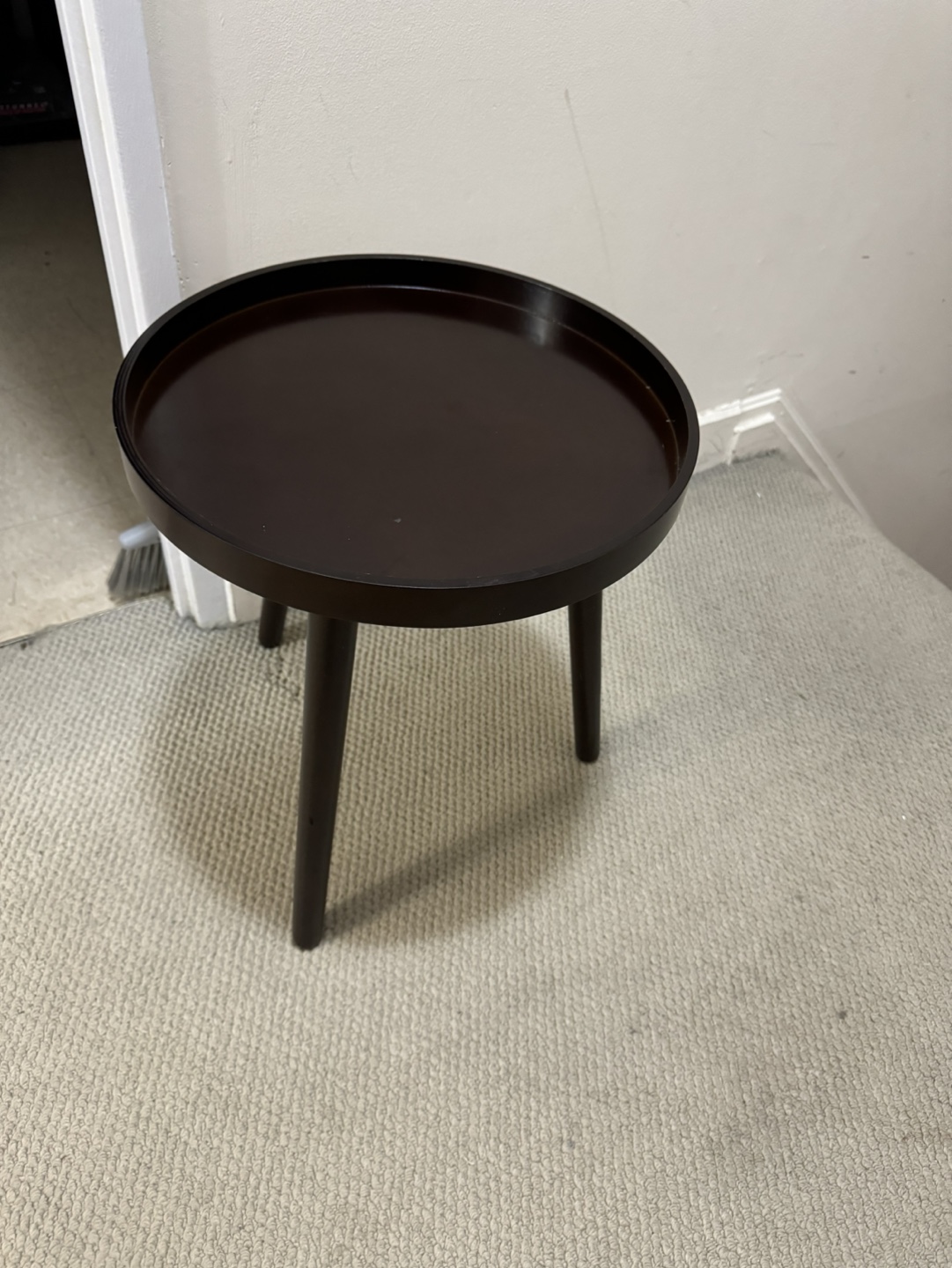 *MOVEOUT SALE* Dark Brown Round Side Table - photo 3