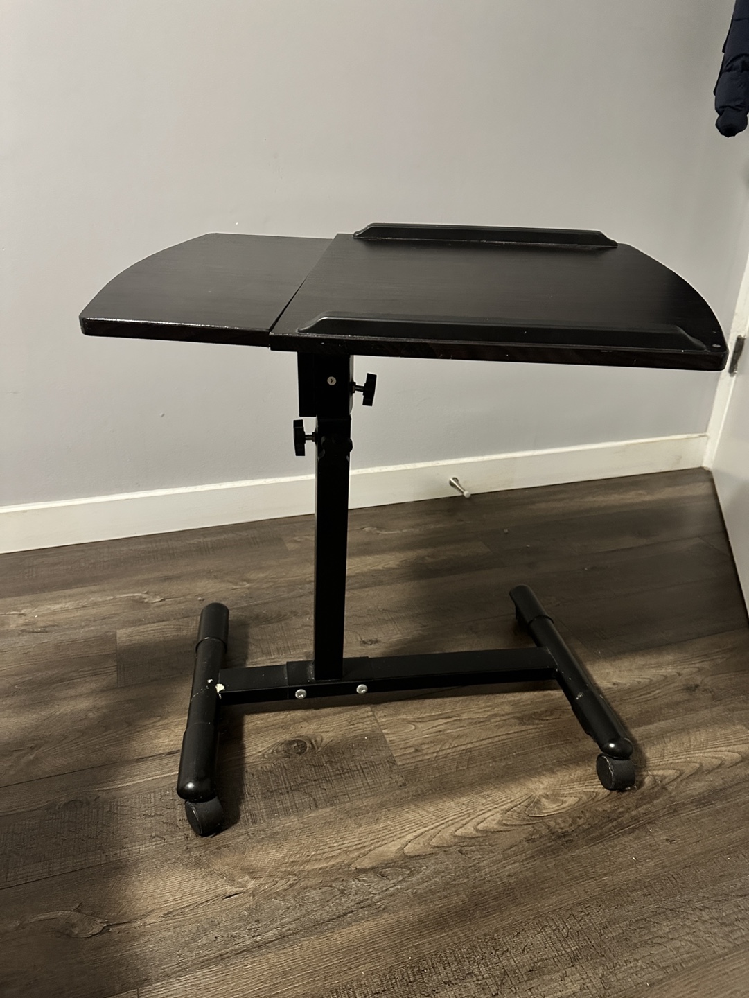 Height adjustment Laptop Desk with Wheels