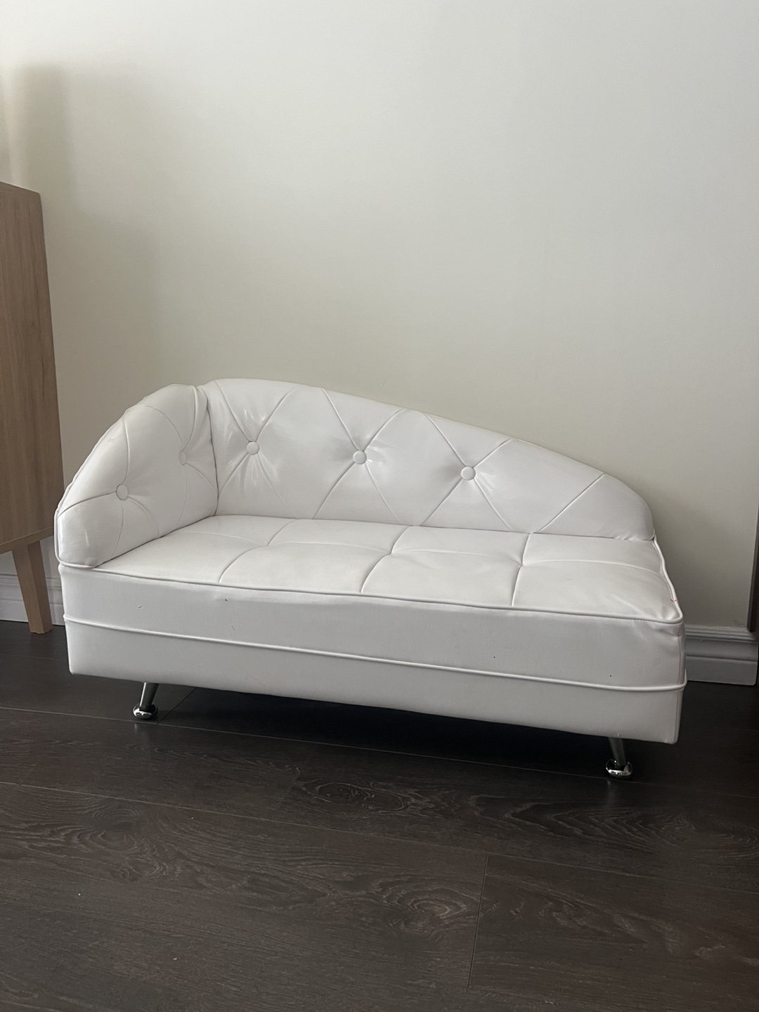 White Modern kids Couch - photo 2