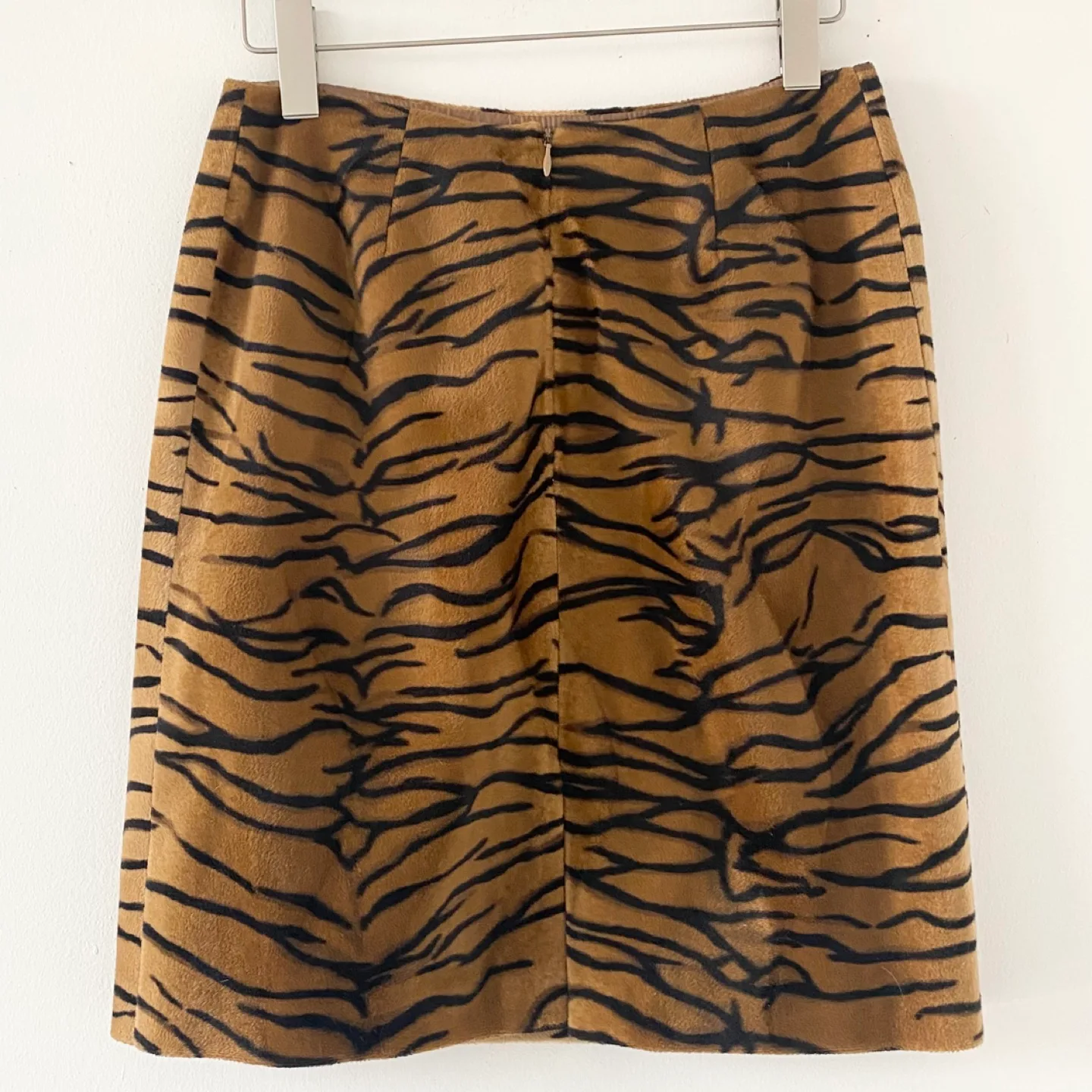 Y2K Velveteen Tiger Print Mini Skirt image indicator(2)