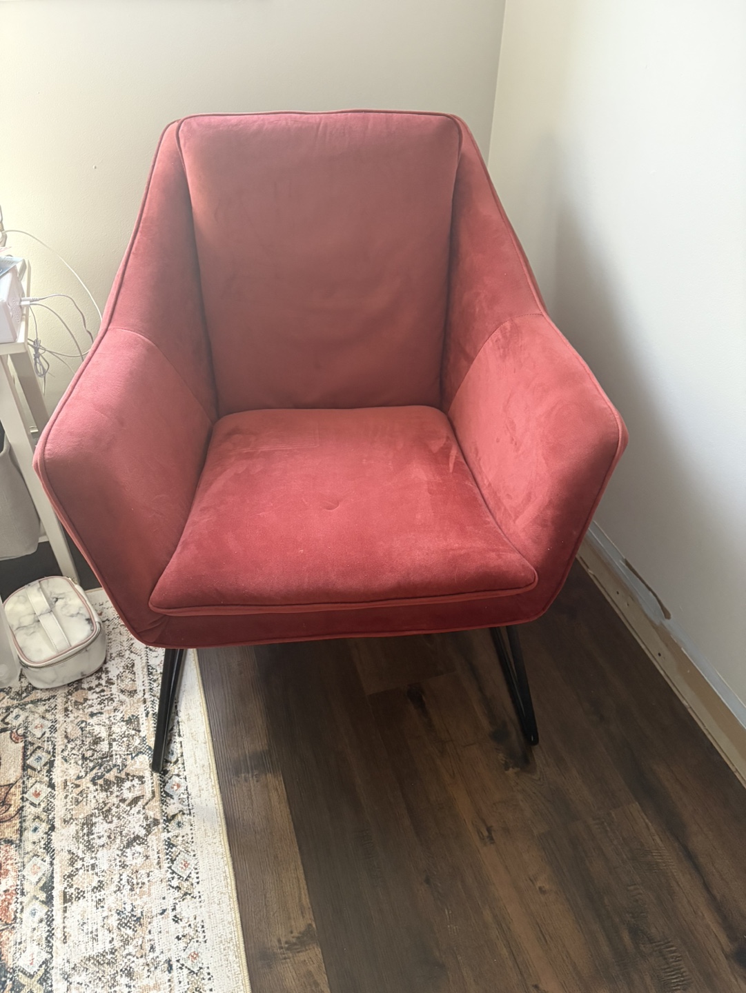 Accent chair