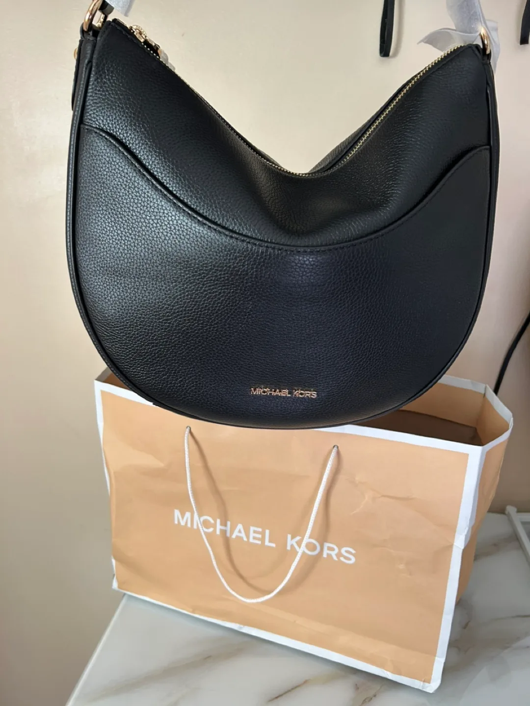 Michael Kors Dover Half Moon Shoulder Bag - Black Leather image indicator(6)