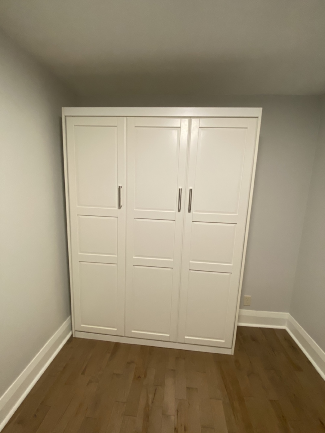 Double Murphy bed
