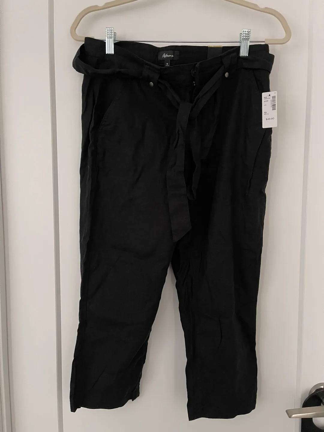 New Reitmans Petite Black crops, Size 10 w/tops thumbnail