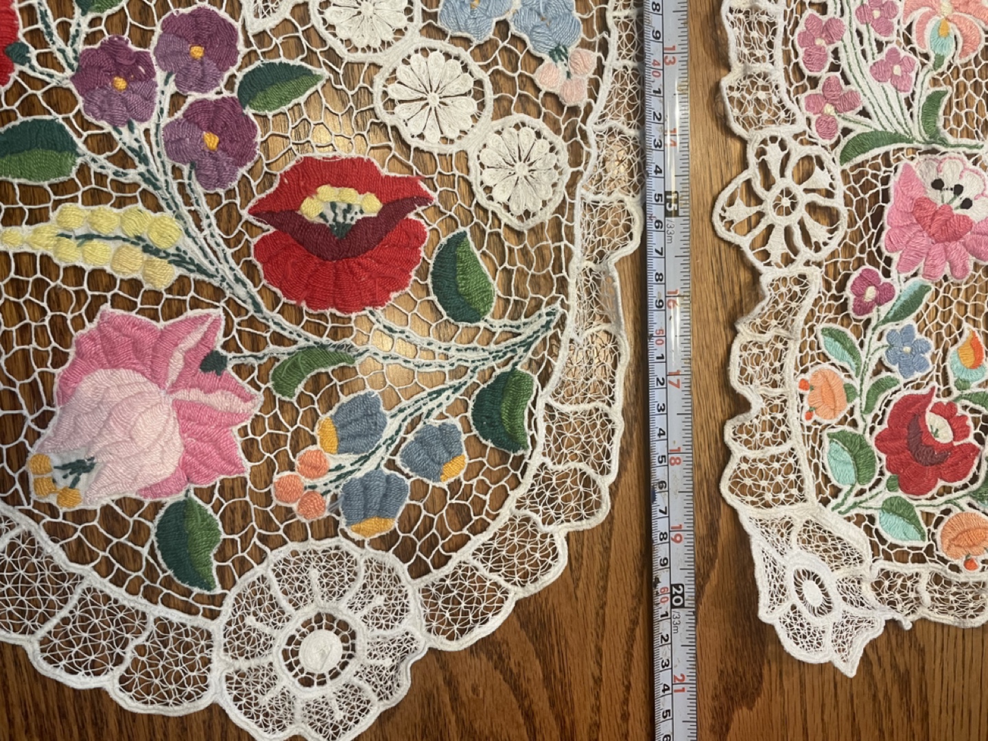 Vintage Floral Lace Doilies Set - photo 3