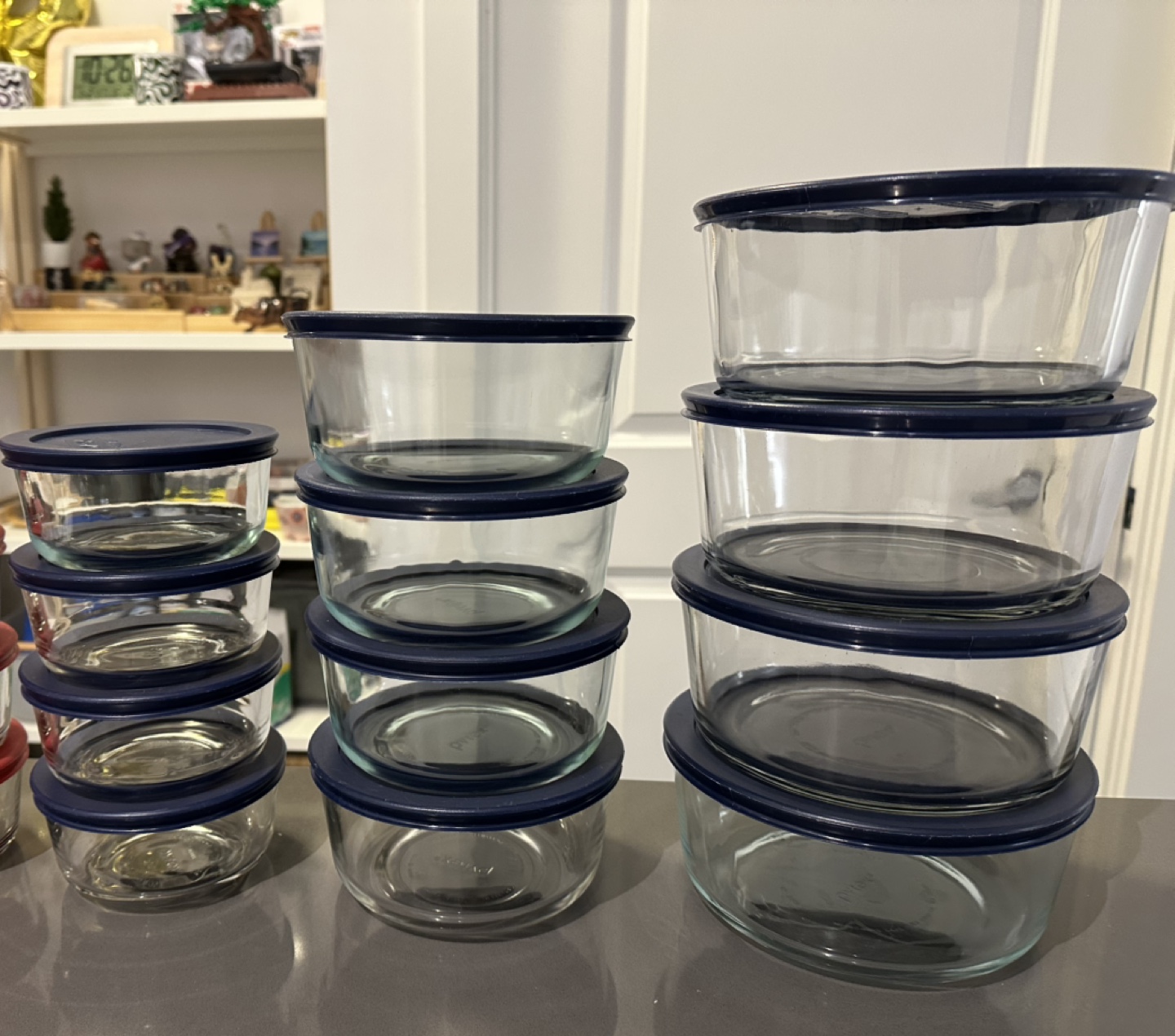 Pyrex Glass Food Storage Containers with Lids