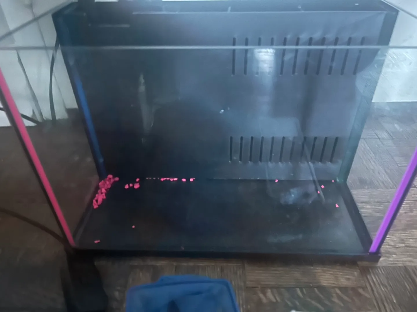 Small Fish Tank with Filter and Accessories image indicator(2)